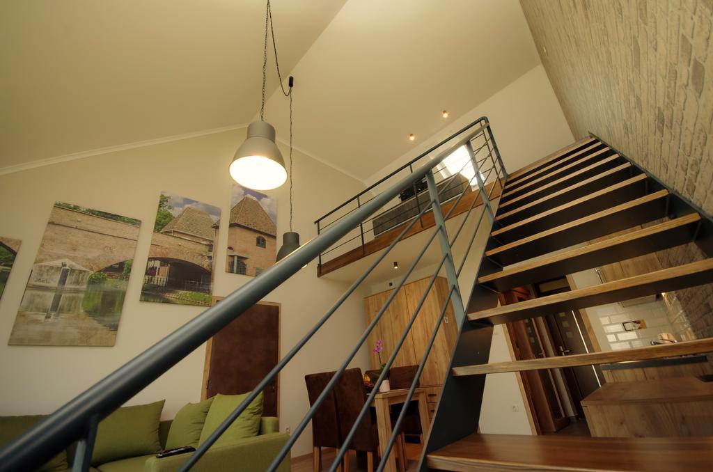 Almasy Apartmanhaz ยูลา ภายนอก รูปภาพ