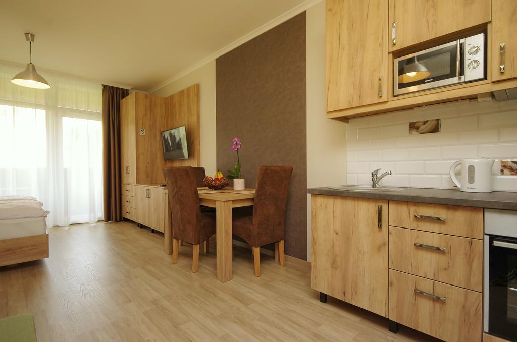 Almasy Apartmanhaz ยูลา ภายนอก รูปภาพ